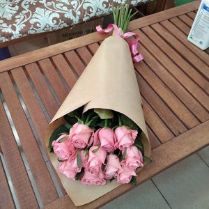 11 розовых роз аква в Кропивницком фото
