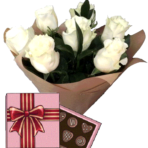 Фото товара 7 белых роз с конфетами в Кировограде