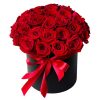 Фото товара 33 розы в шляпной коробке в Кировограде