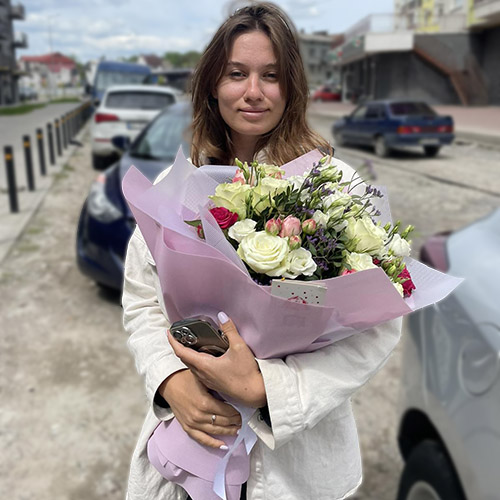 живе фото товару "Букет «Скромница»"