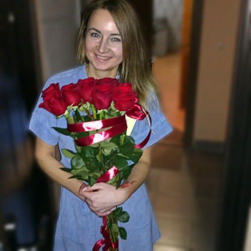 картинка девушка с розами
