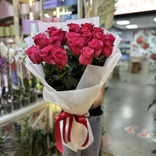 квітковий магазин магазин з доставкою в Кіровоград фото вітрини магазину квітів в Кропивницькому